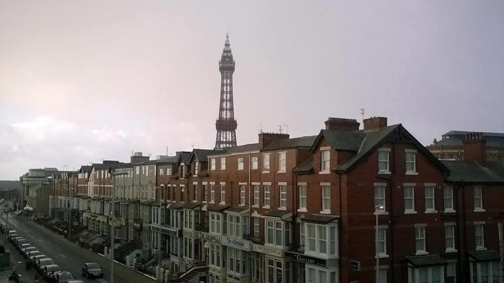 The Albert Hotel Near Winter Gardens Blackpool Esterno foto